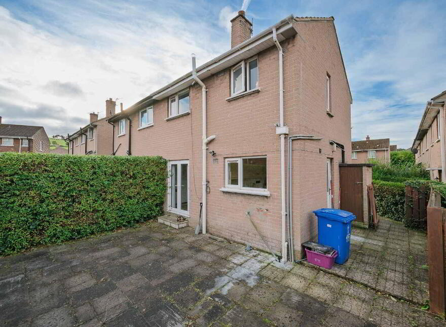 15 Knocknagoney Gardens, Belfast, BT4 2QA