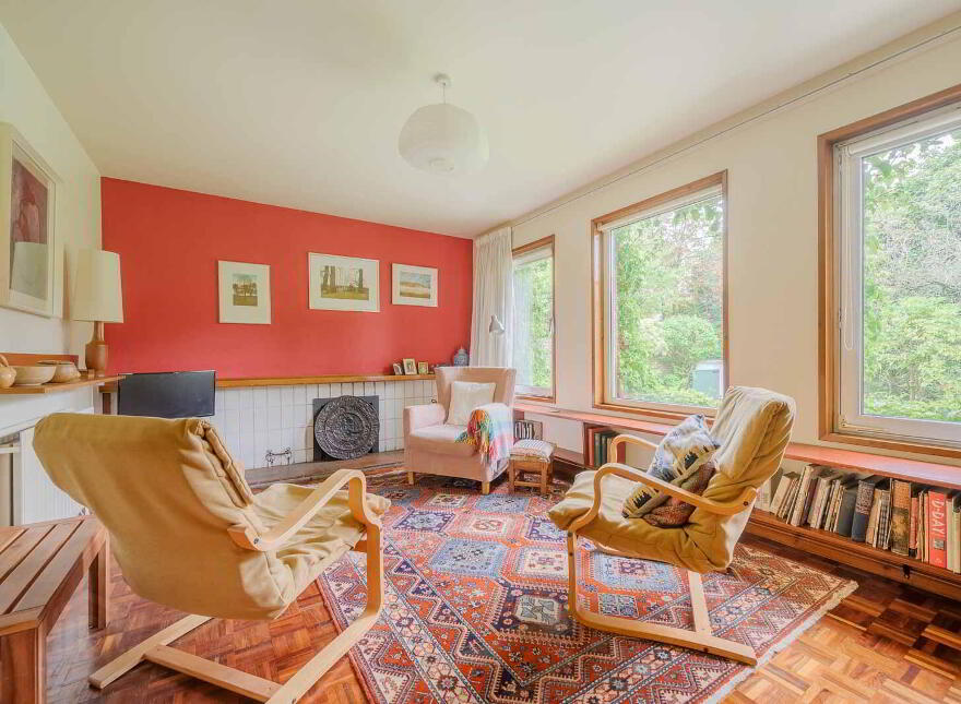 11B Knockdene Park North, Belfast, BT5 7AA