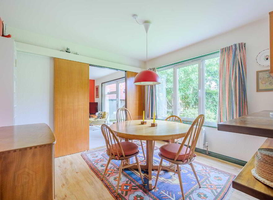 11B Knockdene Park North, Belfast, BT5 7AA