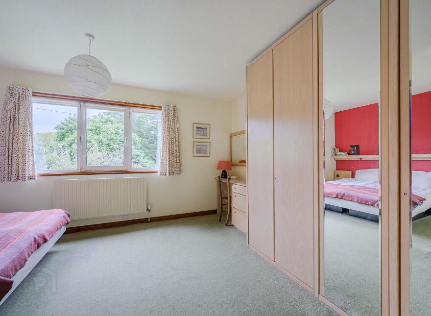 11B Knockdene Park North, Belfast, BT5 7AA