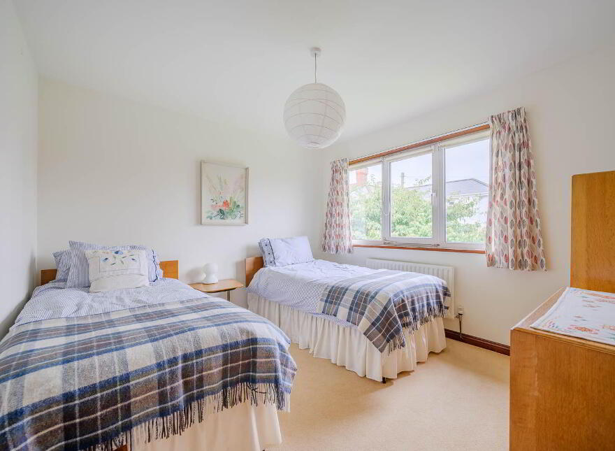 11B Knockdene Park North, Belfast, BT5 7AA