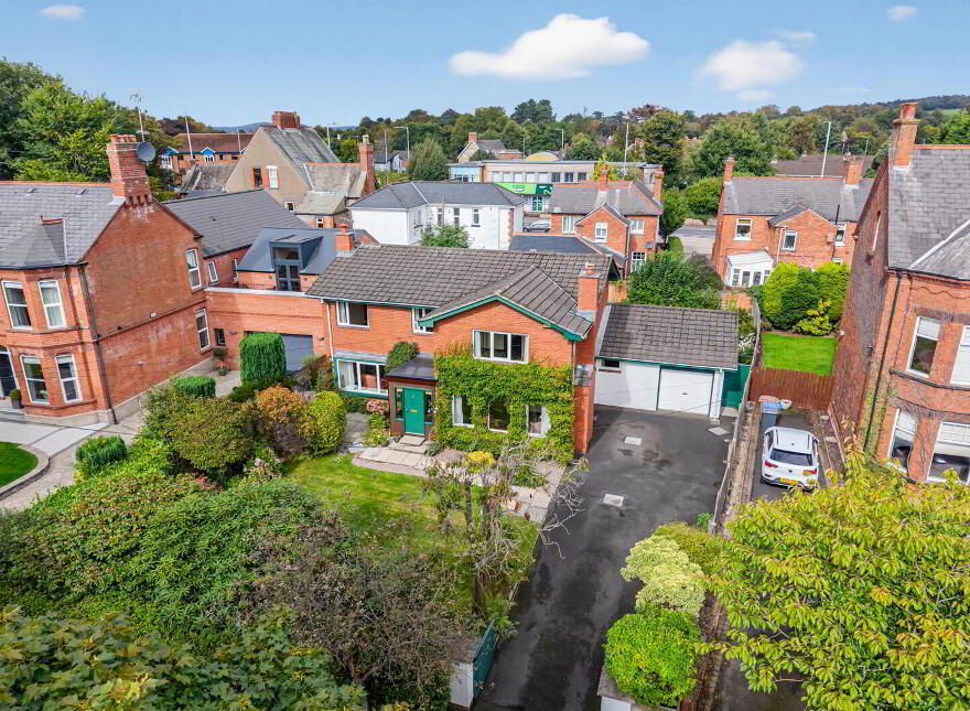 11B Knockdene Park North, Belfast, BT5 7AA