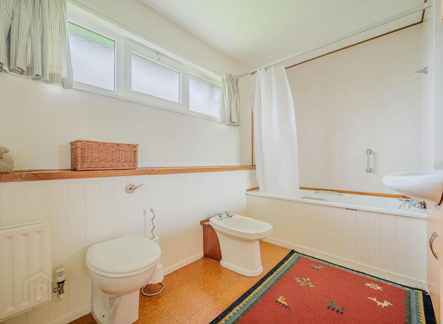 11B Knockdene Park North, Belfast, BT5 7AA