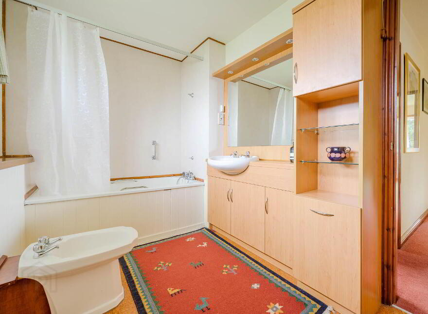 11B Knockdene Park North, Belfast, BT5 7AA