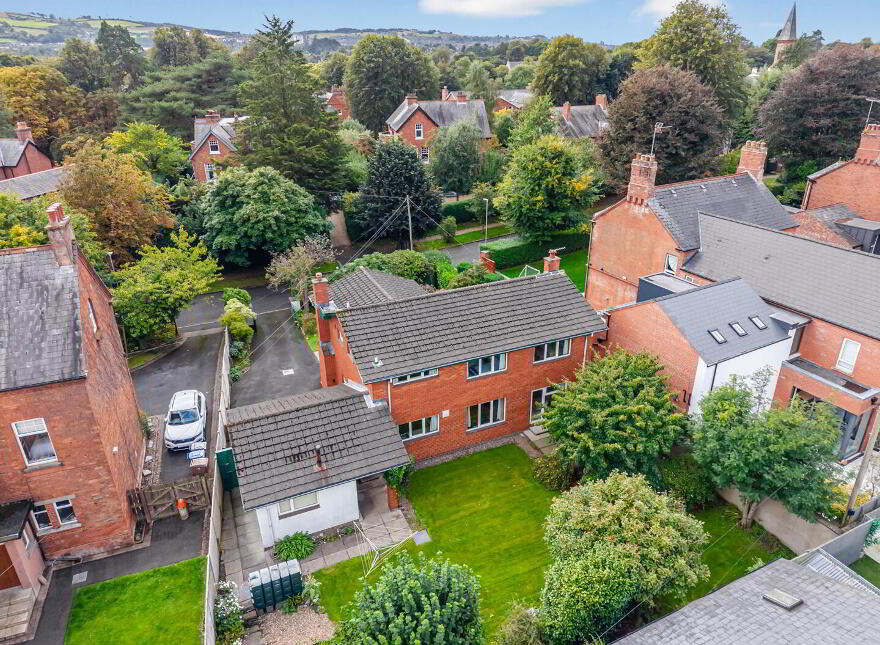11B Knockdene Park North, Belfast, BT5 7AA