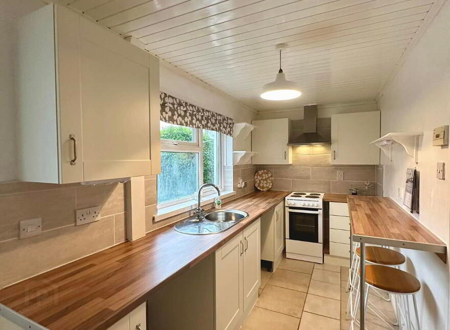 5 Rockfield Gardens, Mosside, BT53 8QW