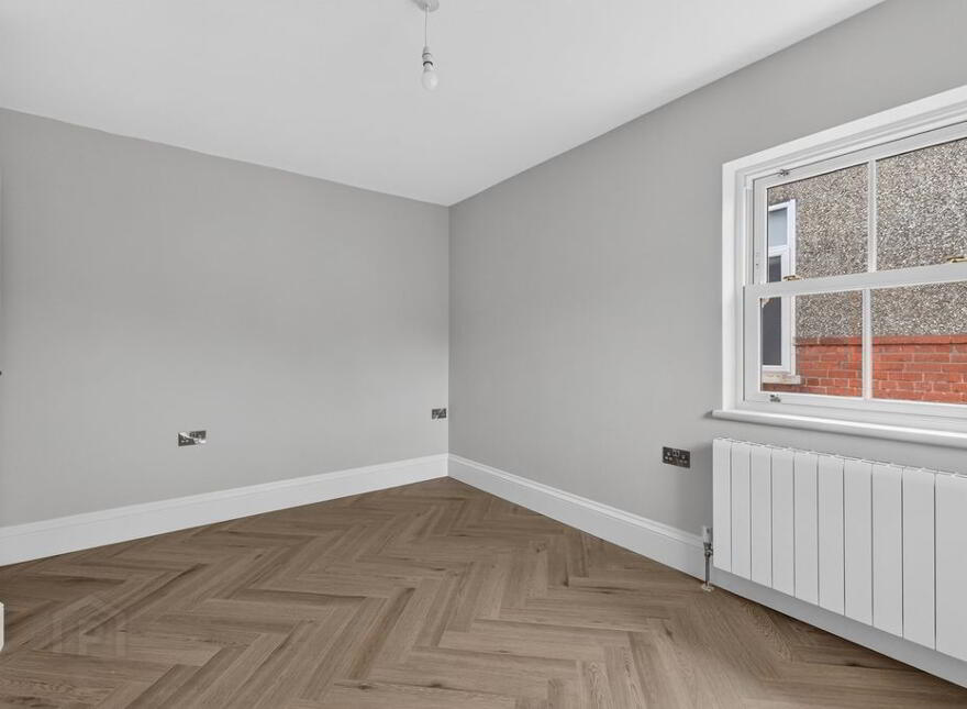 4 Willesden Park, Stranmillis, Belfast, BT9 5GX