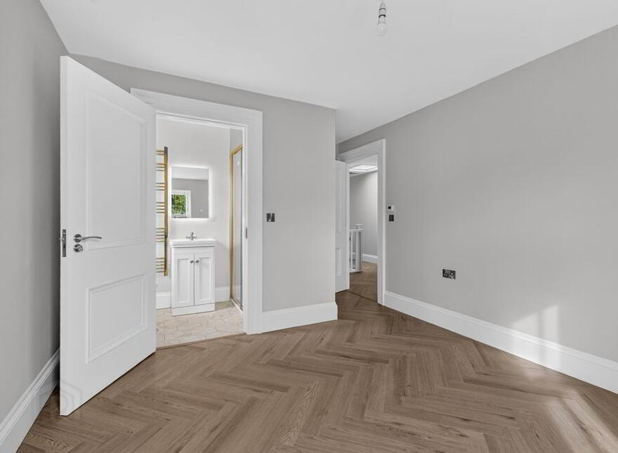 4 Willesden Park, Stranmillis, Belfast, BT9 5GX