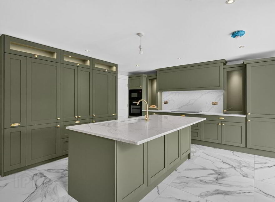 4 Willesden Park, Stranmillis, Belfast, BT9 5GX