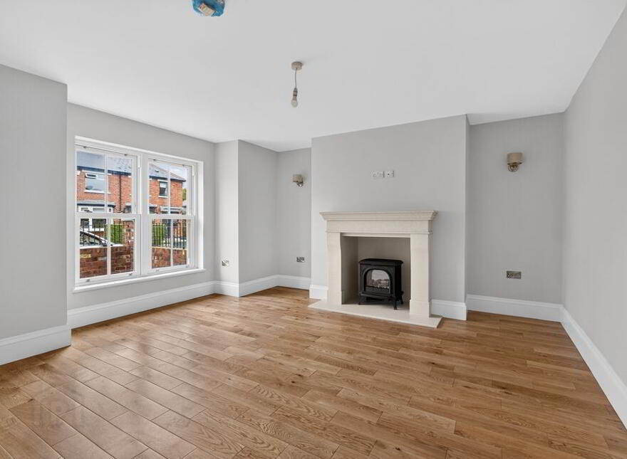 4 Willesden Park, Stranmillis, Belfast, BT9 5GX