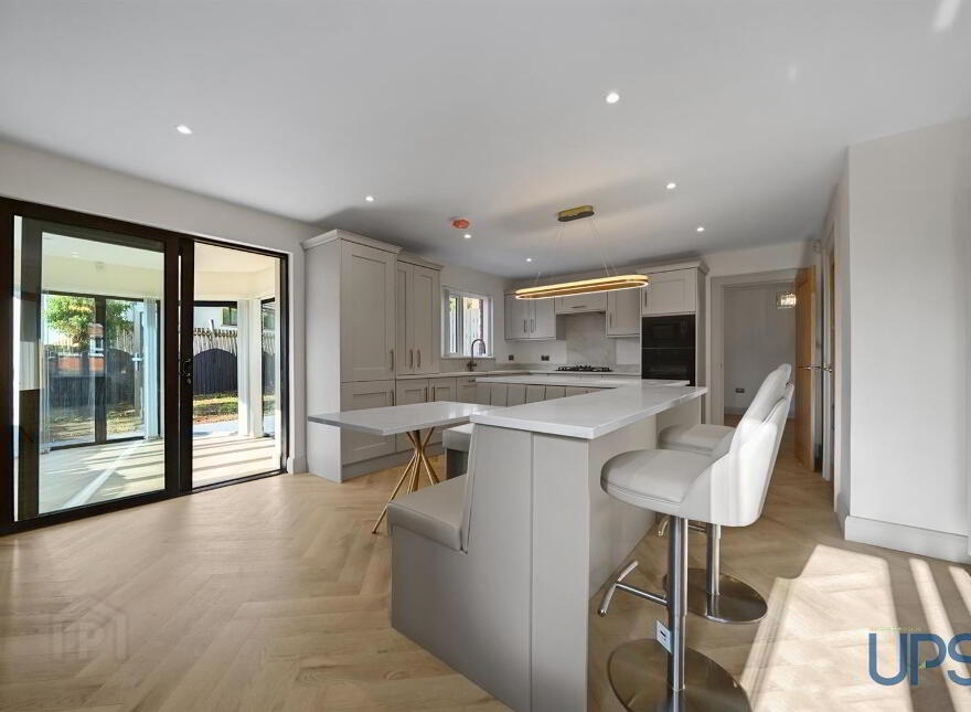 66 Hawthorn View, Glen Road, Belfast, BT17 0RN