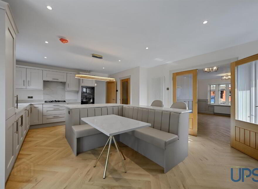 66 Hawthorn View, Glen Road, Belfast, BT17 0RN