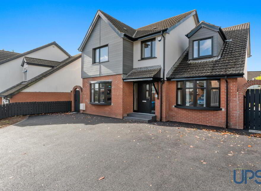 66 Hawthorn View, Glen Road, Belfast, BT17 0RN