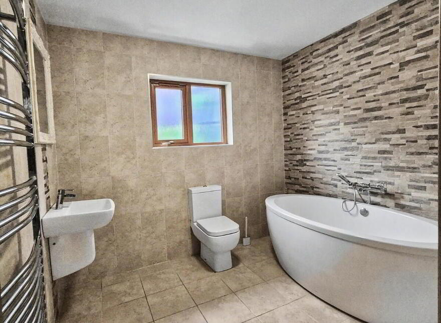 15 Meadow Lane, Enniskillen, BT74 5NU