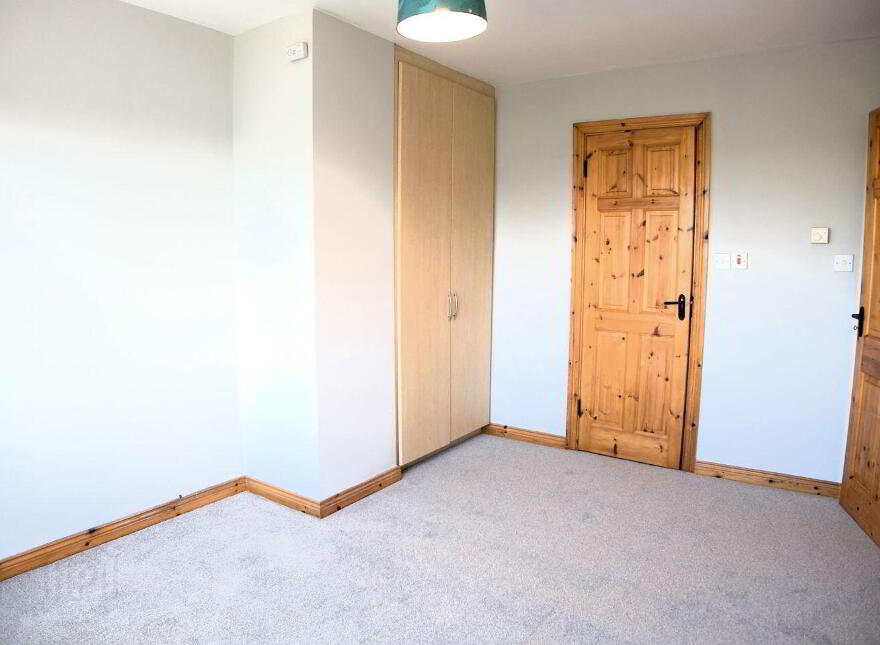 11 Danesfort Drive, Loughrea, H62ND26