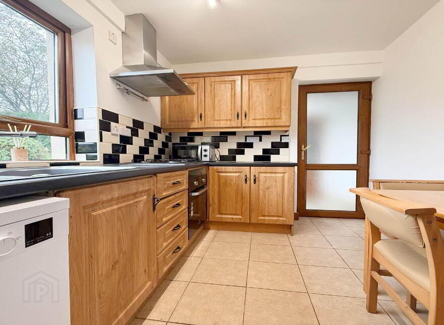 32 St Crones Terrace, Dungloe, F94R2R3