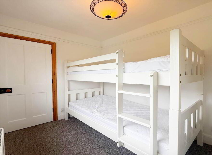 32 St Crones Terrace, Dungloe, F94R2R3