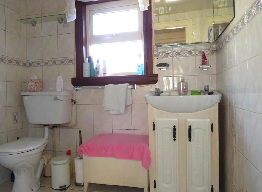 Ballinakill East, Newtownshandrum, Charleville, P56W528