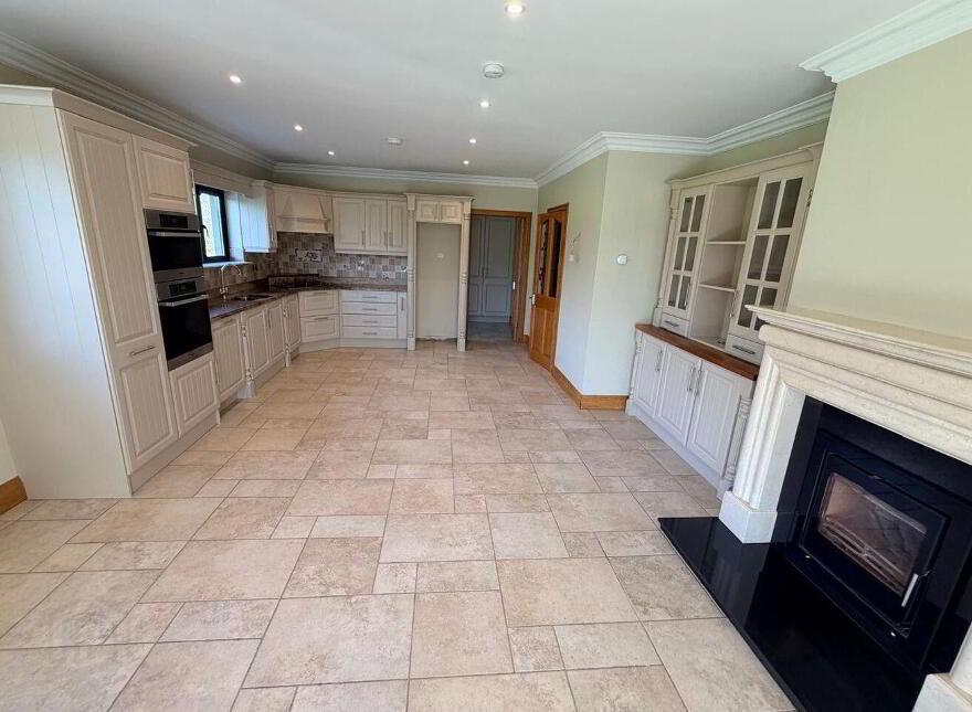 Bweeng East, Mallow, P51E8K1
