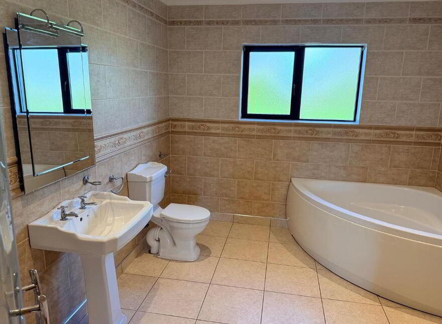Bweeng East, Mallow, P51E8K1