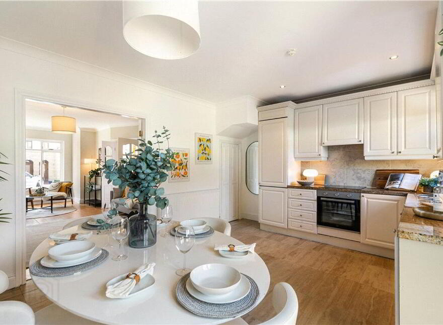 37 Elton Court, Castlepark Road, Sandycove, A96FP95