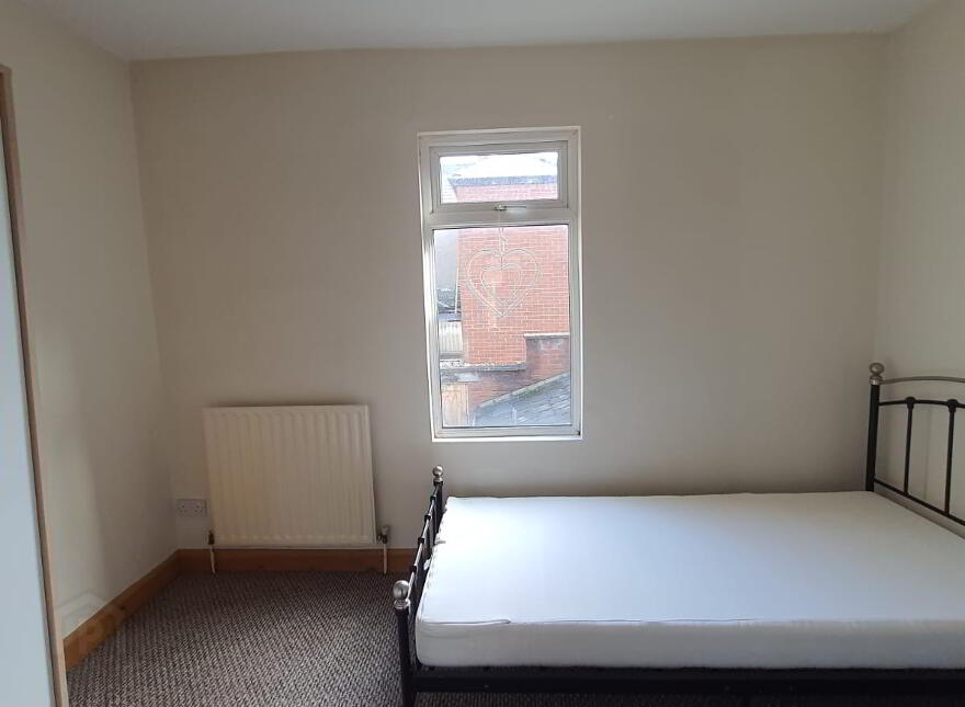 31 Fort Street, Springfield Rd, Belfast, BT12 7BH