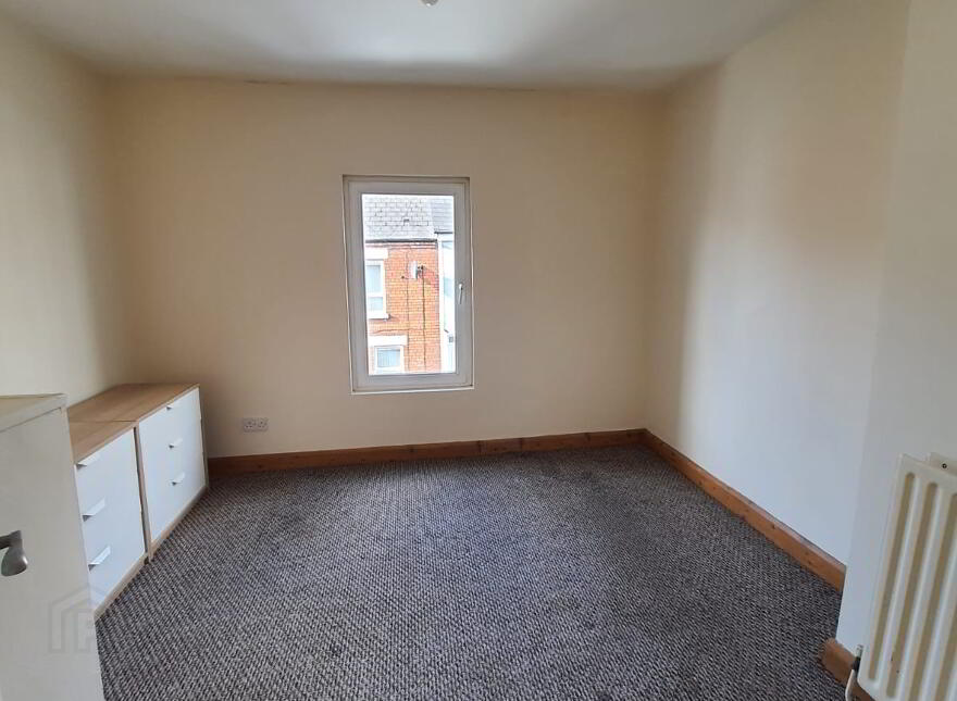 31 Fort Street, Springfield Rd, Belfast, BT12 7BH