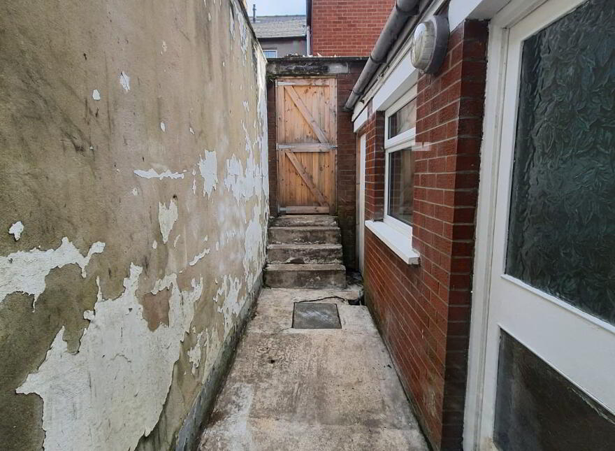 31 Fort Street, Springfield Rd, Belfast, BT12 7BH