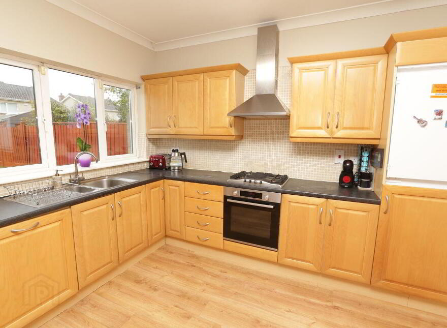 11 The Lawn, Sevitt Hall, Bettystown, A92A0E4