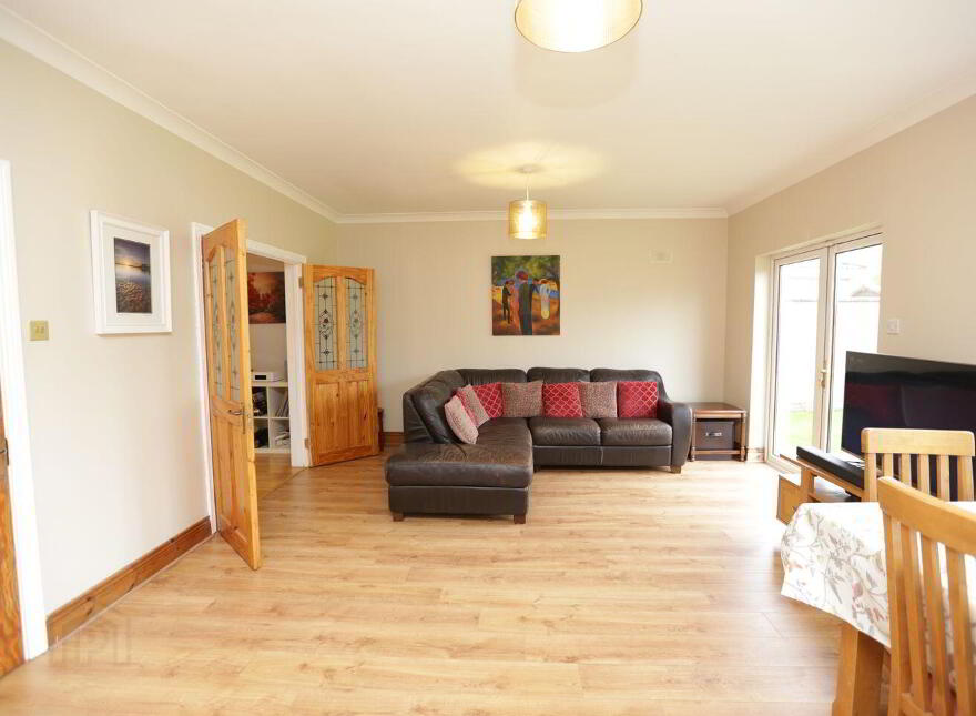 11 The Lawn, Sevitt Hall, Bettystown, A92A0E4