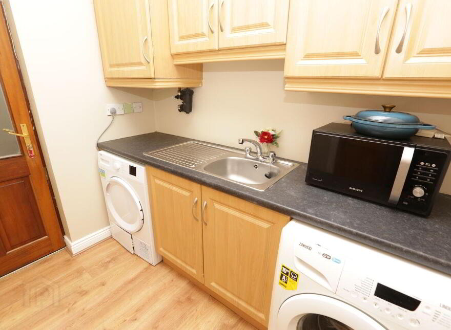 11 The Lawn, Sevitt Hall, Bettystown, A92A0E4