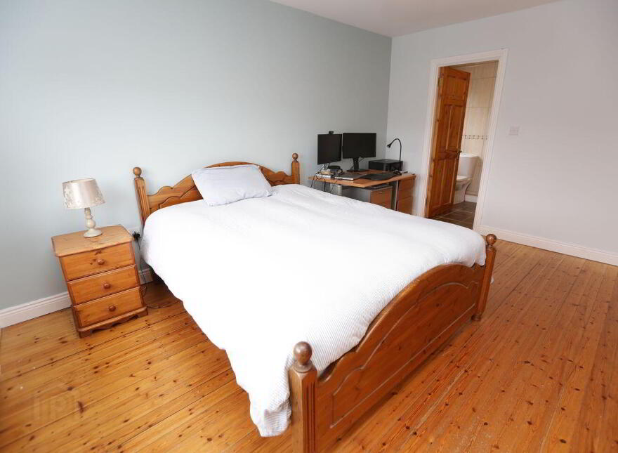 11 The Lawn, Sevitt Hall, Bettystown, A92A0E4