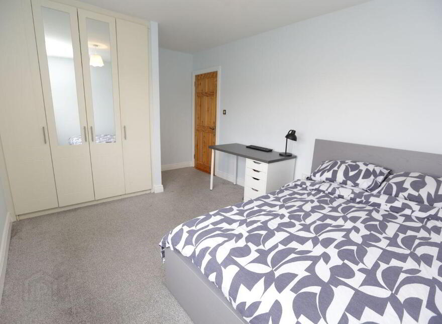 11 The Lawn, Sevitt Hall, Bettystown, A92A0E4