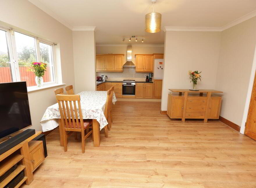 11 The Lawn, Sevitt Hall, Bettystown, A92A0E4