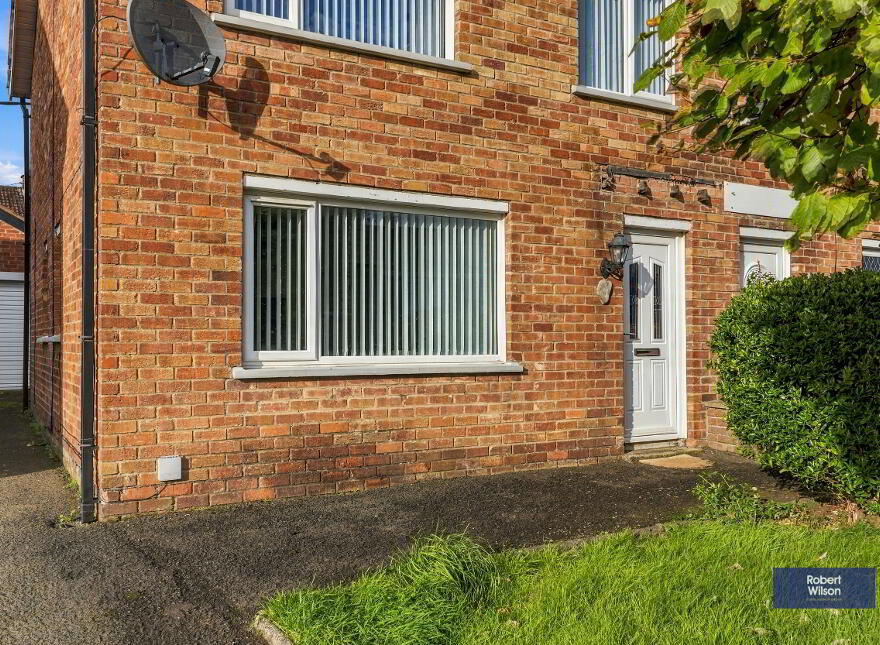 7 Beechgrove, Lisburn, BT27 4JE
