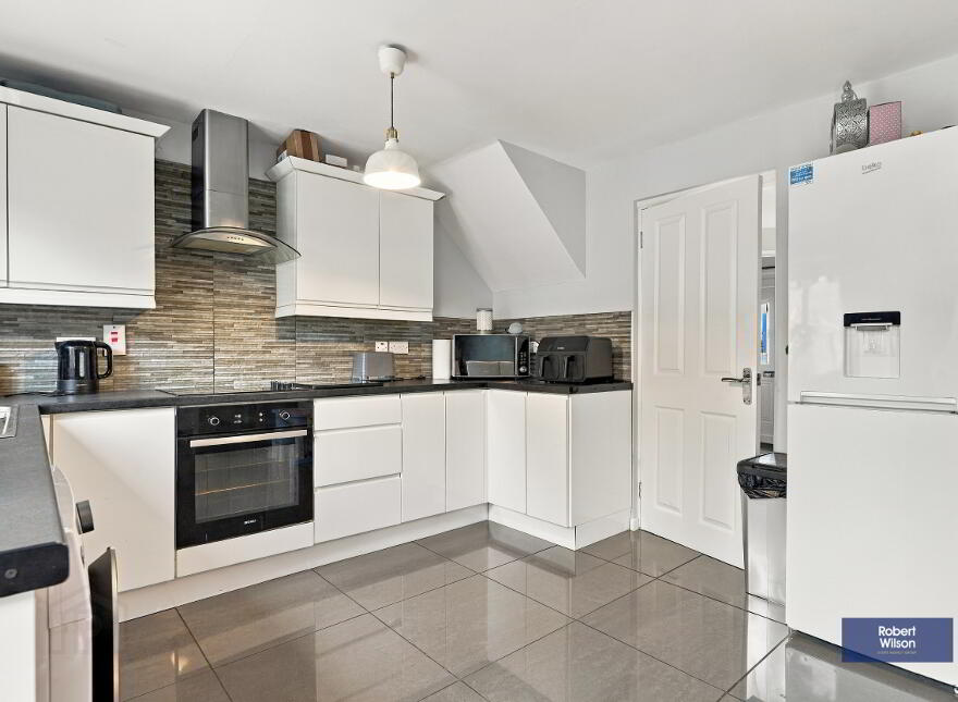 7 Beechgrove, Lisburn, BT27 4JE