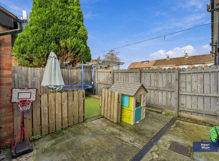 7 Beechgrove, Lisburn, BT27 4JE