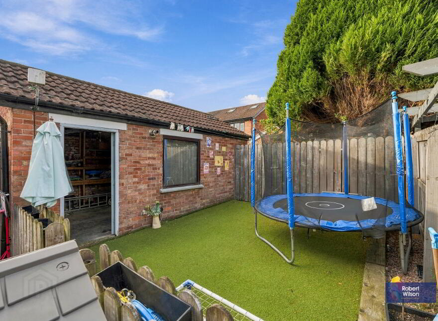 7 Beechgrove, Lisburn, BT27 4JE