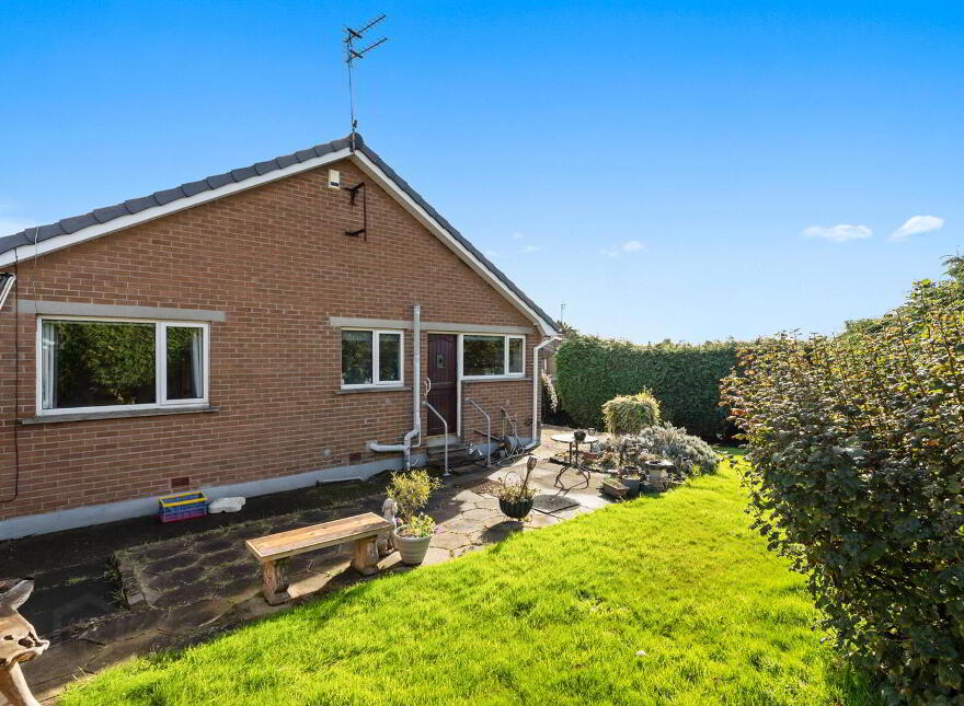 2 Boretree Island Park, Newtownards, BT23 7BW