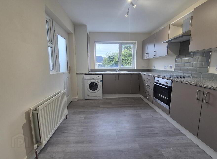 173 South Street, Newtownards, BT23 4JY