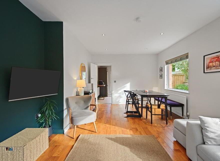 13 Knocknagoney Road, Holywood, BT18 9QU
