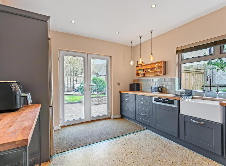 13 Knocknagoney Road, Holywood, BT18 9QU