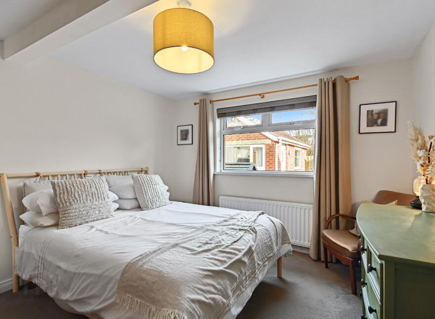 13 Knocknagoney Road, Holywood, BT18 9QU