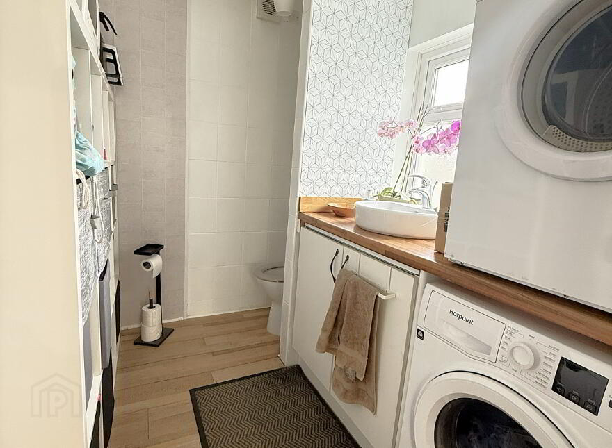 61 Antrim Road, Lisburn, BT28 3EB