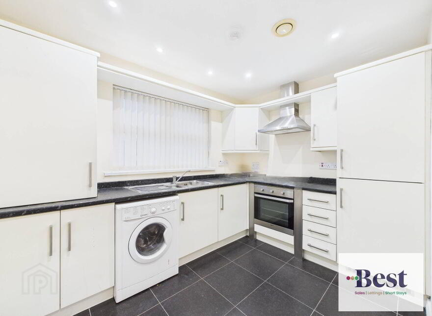 Apartment 6 96-98 Glenarm Road, Larne, BT40 1DS
