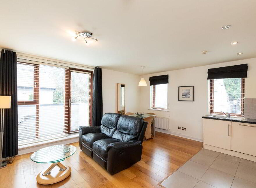 8 Aubreyville, Dublin Road, Shankill, Shankill, D18K225