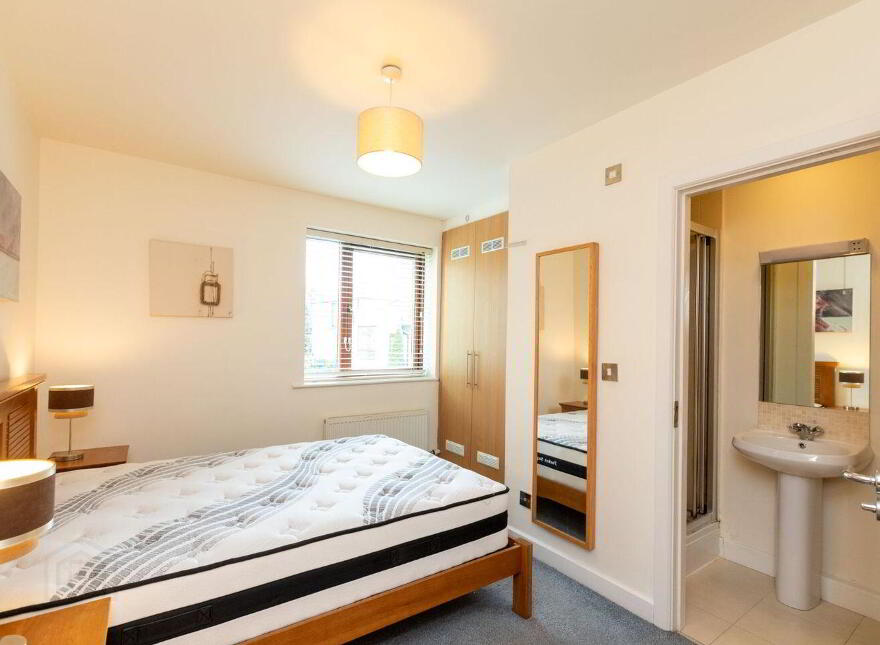 8 Aubreyville, Dublin Road, Shankill, Shankill, D18K225