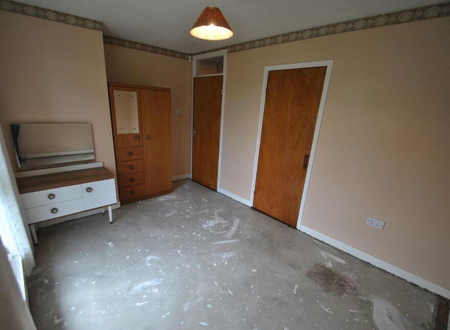 Melrose, Carrick, Parkmore, Roscrea, E53T007