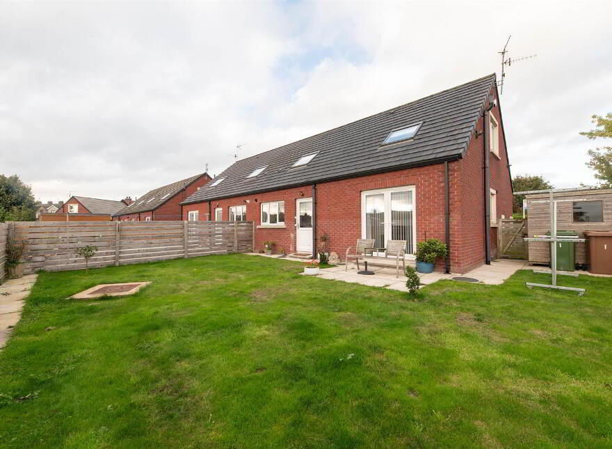 1 Burn Brae Crescent, Banbridge, BT32 4FF