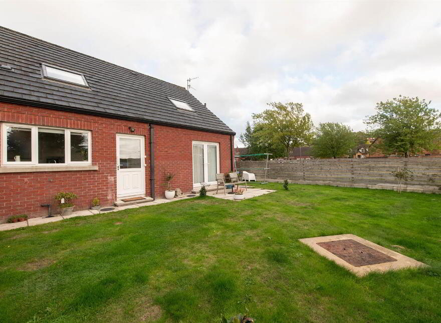 1 Burn Brae Crescent, Banbridge, BT32 4FF